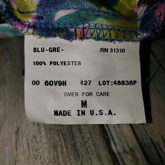 BCX Crop Top - Picture 6 of 8